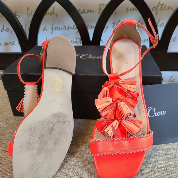 Sandals - Picture 3 of 4